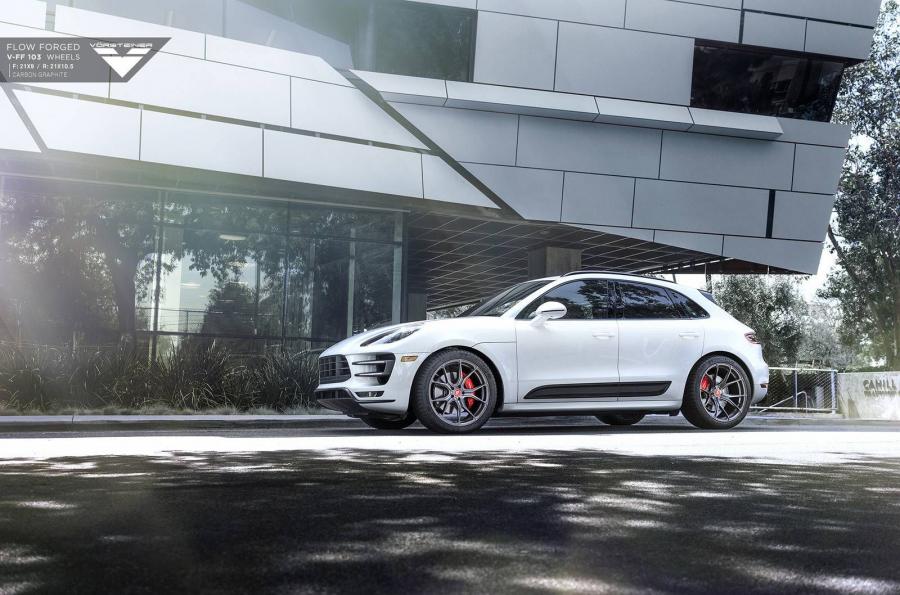  Porsche Macan Turbo by Vorsteiner 2015 года  (фото 6 из 9)